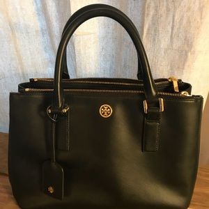 Tory Burch Robinson double zip tote in black